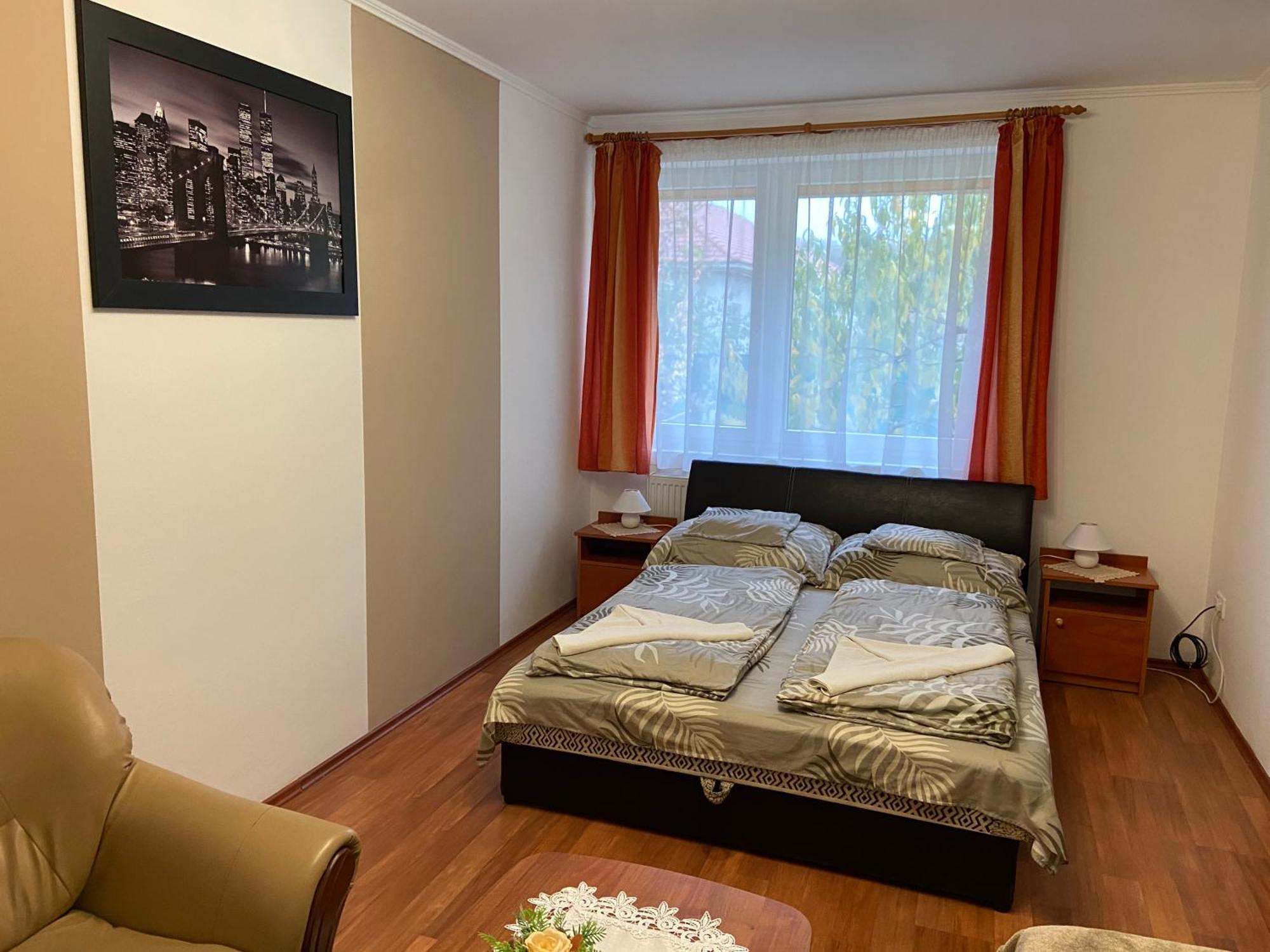 Vadrozsa Vendeghaz-Apartman Demjén المظهر الخارجي الصورة